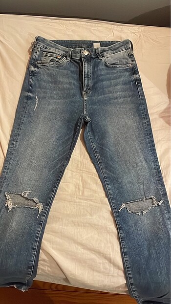 Yırtık jeans