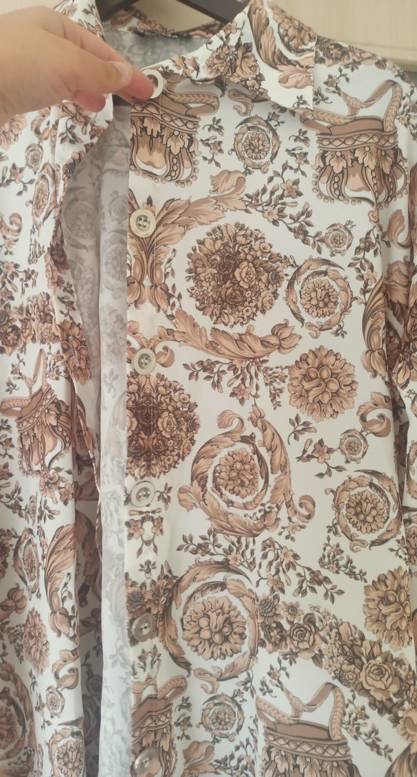 Bej Desenli Bol Kesim Kadın Gömlek - Görsel 2