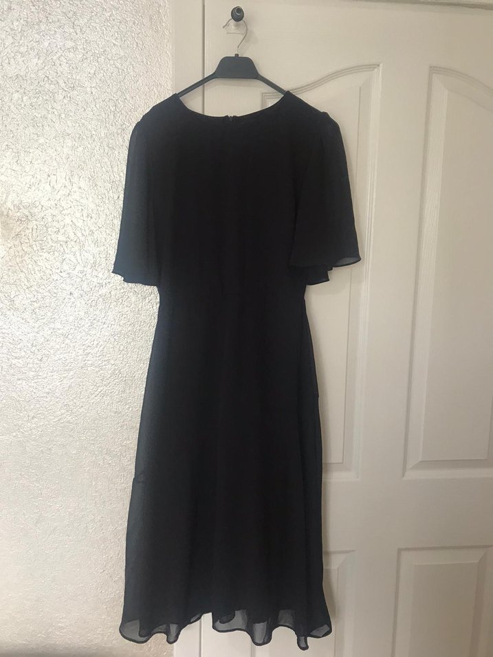 Kısa Kollu Siyah Midi Ofis Elbisesi - Görsel 3