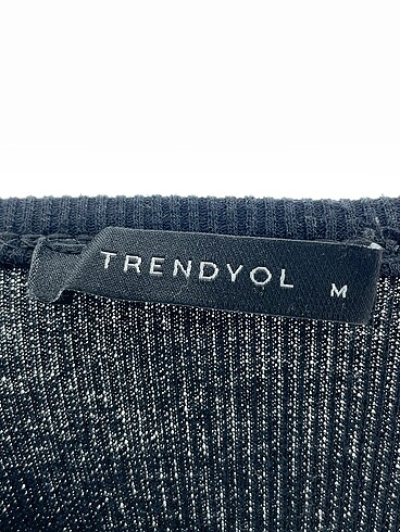 m Beden siyah Renk Trendyol & Milla Bluz %70 İndirimli.