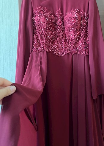 38 Beden Bordo İşlemeli Uzun Kollu Abiye Elbise