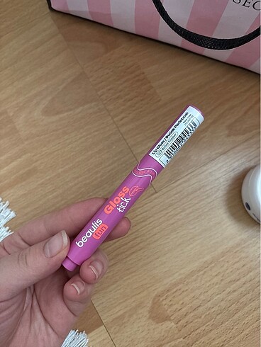 Gloss