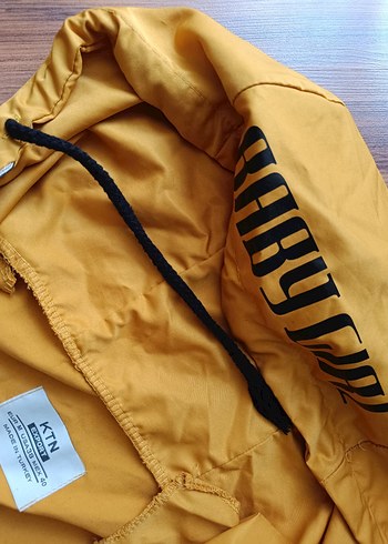 Sarı Kapüşonlu Fermuarlı Mini Ceket - Görsel 3