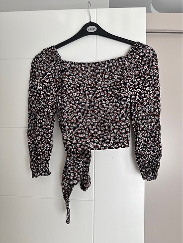 Bershka Bluz çiçekli