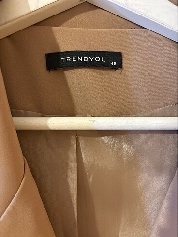 42 Beden Trendyolmilla marka 42 beden blazer ceket