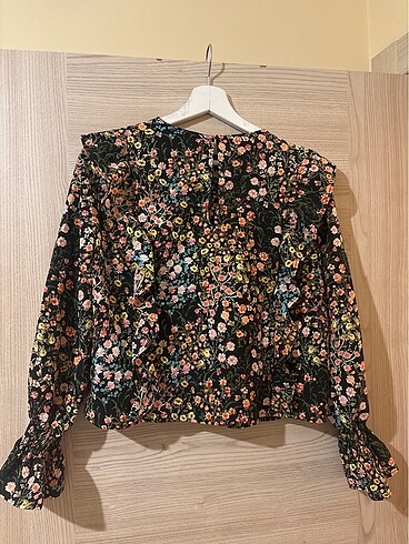 s Beden çeşitli Renk Zara marka S beden bluz