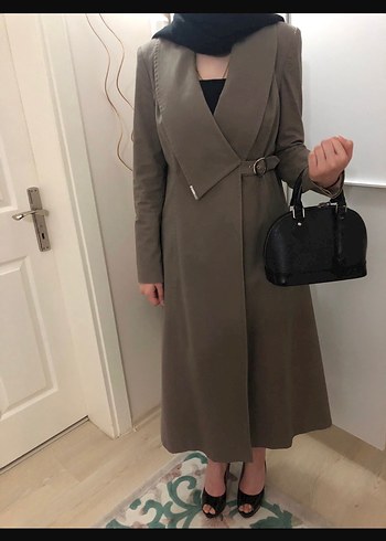 Kemerli Uzun Kadın Kaban
