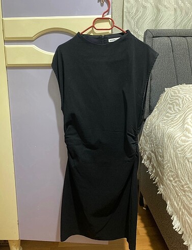 Bershka siyah elbise