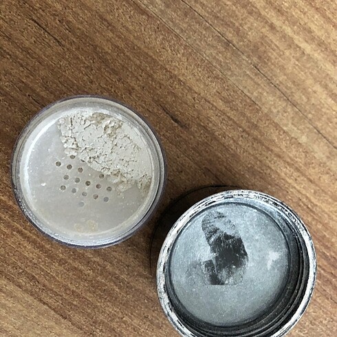 Pastel Pastel kapatıcı ve aydınlatıcı ikilisi