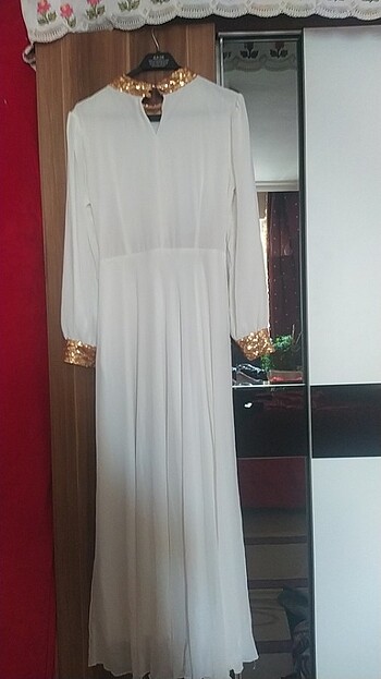 42 Beden beyaz Renk Şifon elbise 