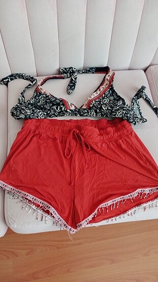 Alt üst bikini takim