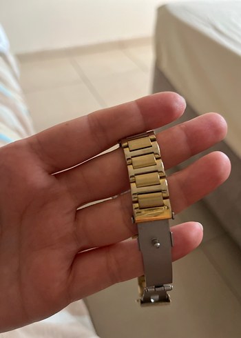  Beden Klasik Şıklıkta Altın Renk Kadın Saat DAVID GUNER