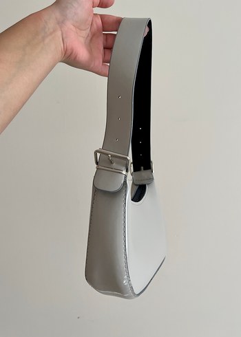 Zara Gri Tokalı Beyaz Deri Kadın Çanta
