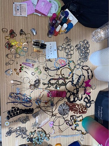Beden gizemli takı kutusu (mysterious jewerly box)