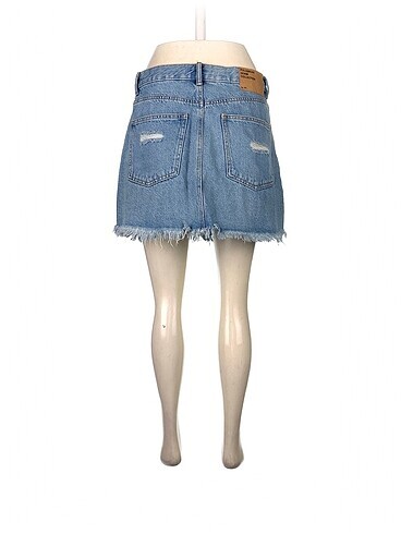 l Beden Pull and Bear Mini Etek %70 İndirimli.