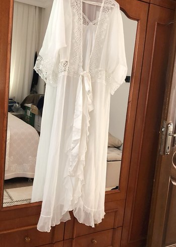 Dantel Detaylı Uzun Beyaz Bohem Gecelik - Görsel 2