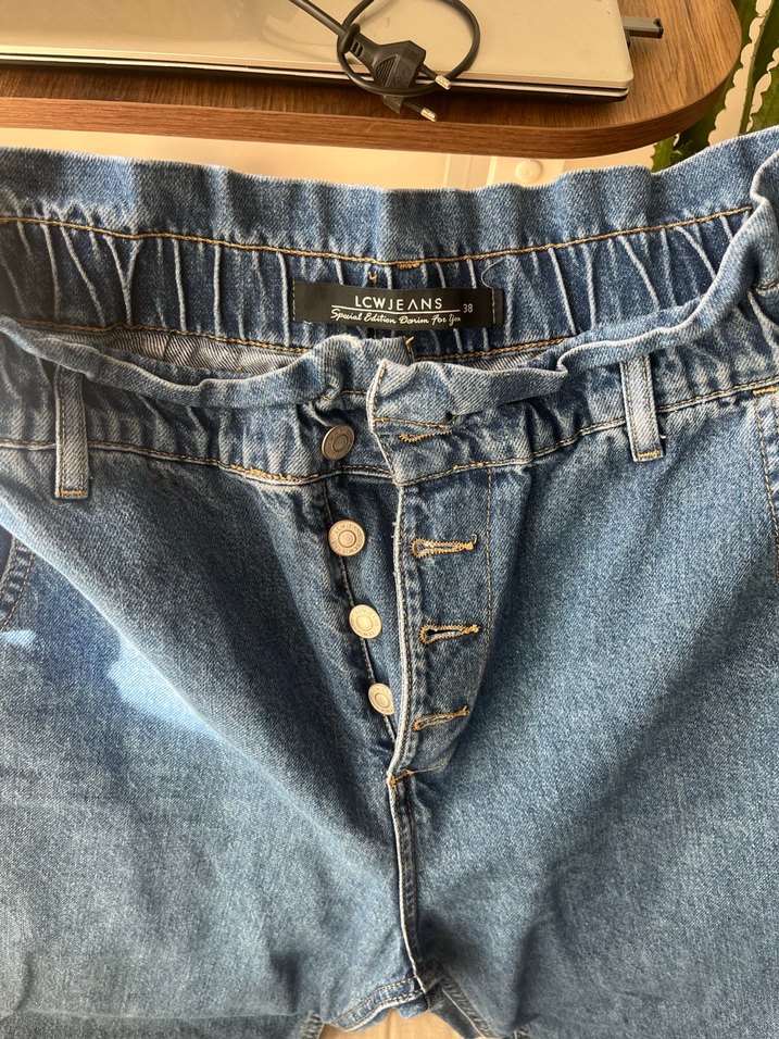 Gri Mavi Kemerli Kadın Denim Pantolon - Görsel 3