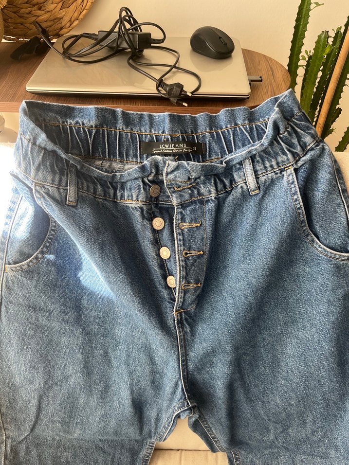 Gri Mavi Kemerli Kadın Denim Pantolon - Görsel 4