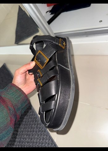 Siyah Kareli Tokalı Kadın Sandalet - Görsel 3