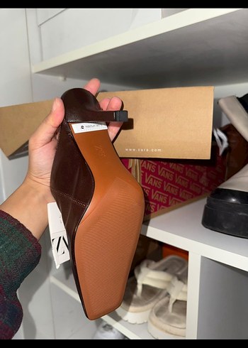 Kahverengi Deri Stiletto Topuklu Kadın Ayakkabı - Görsel 4