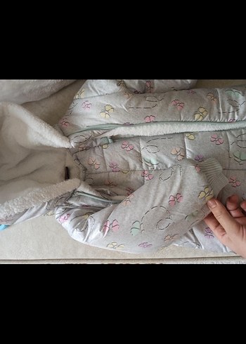 Kız Bebek Beyaz Kürklü Tulumu - Görsel 3