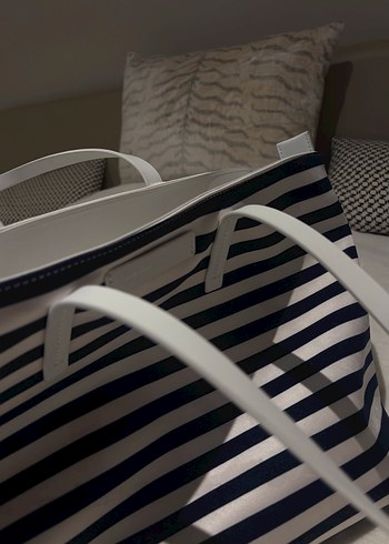 Gri Beyaz Çizgili Kadın Çanta - Görsel 2