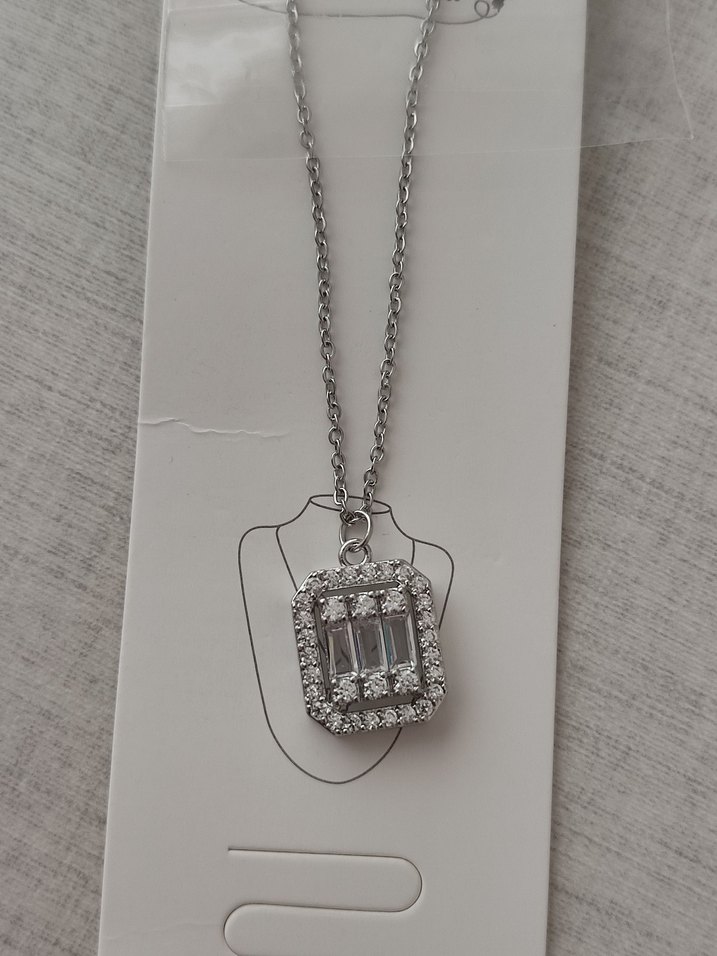 Çelik Baget Taş Detaylı Kadın Kolye - Görsel 2