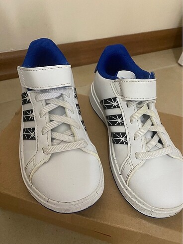 Sıfır Adidas çocuk spor ayakkabı
