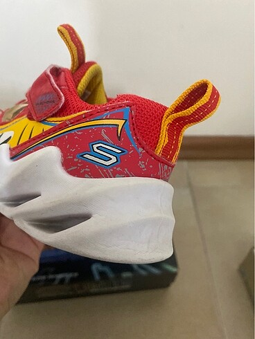 26 Beden kırmızı Renk Skechers Spor Ayakkabı
