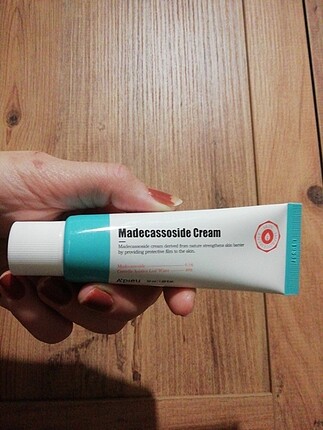 Madecassoide cream 