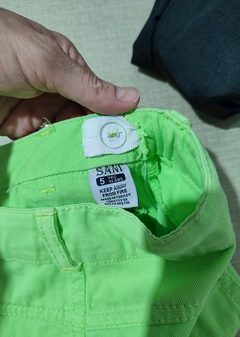 5 Yaş Beden yeşil Renk Yeşil Nakış Detaylı Kız Çocuk Etek