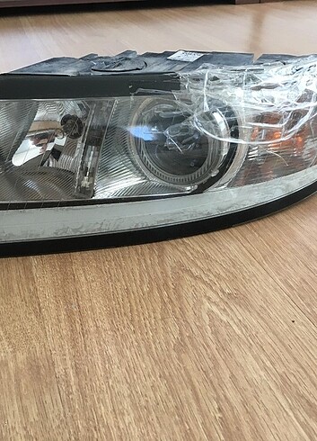 xs Beden Volvo far