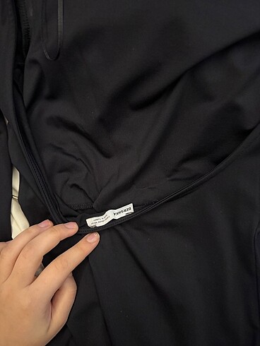 xs Beden Bershka elbise