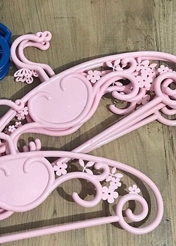 Pembe Dekoratif Askı