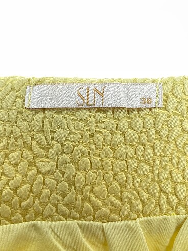 38 Beden sarı Renk PreLoved Kısa Elbise %70 İndirimli.