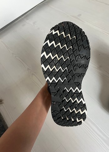 Converse Siyah Kadın Spor Ayakkabı Ruffle Detaylı