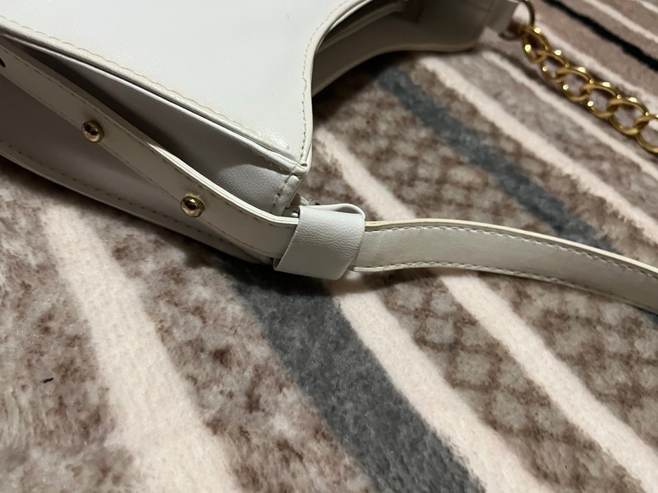 Beyaz Deri Kadın Omuz Çantası - Görsel 4