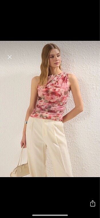 Büzgü Drape Detaylı Bluz