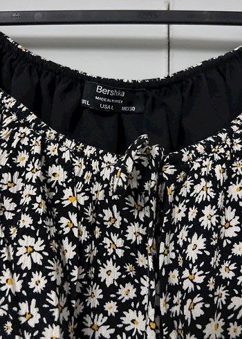 Bershka Balon kollu crop çiçek desenli bershka üst