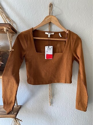 Crop bluz S-M beden uyumludur