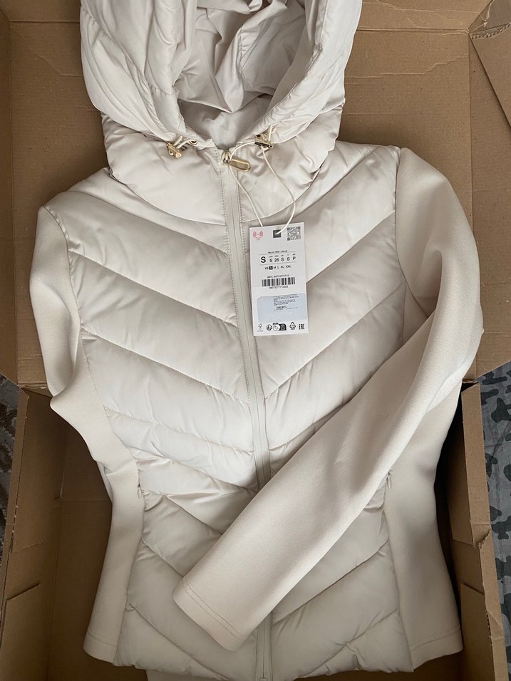 Beyaz Kapüşonlu Uzun Kollu Kadın Ceket - Görsel 2