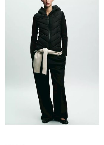 Kadın Siyah Kapüşonlu Fermuarlı Ceket - Görsel 2