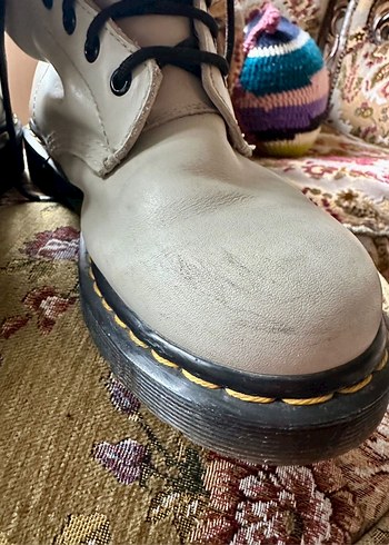 Orjinal Dr. martens Beyaz Tüylü Kadın Bot - Görsel 5