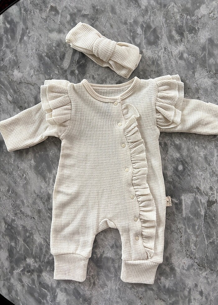 Kız bebek ekru tulum - Görsel 2