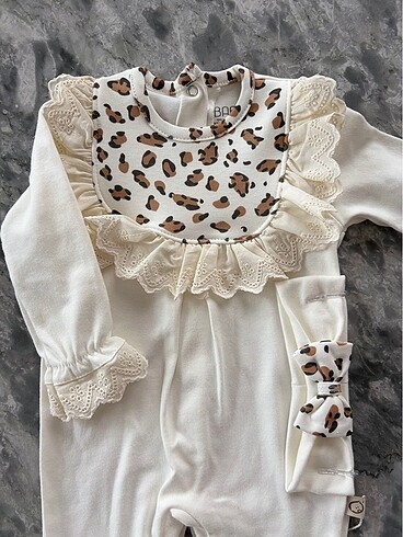 Kız bebek ekru renk tulum 0-3 ay - Görsel 2