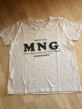 Mango Mango tshirt