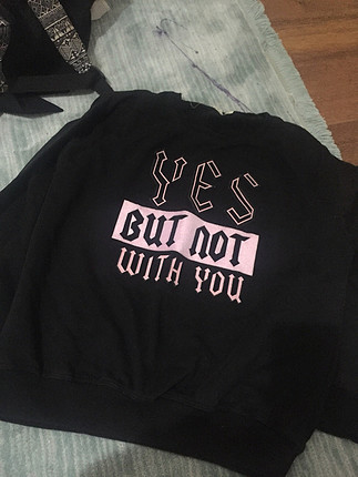 Siyah sweatshirt