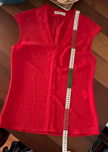 Moncler Kırmızı V Yakalı Drapeli Kadın Bluz