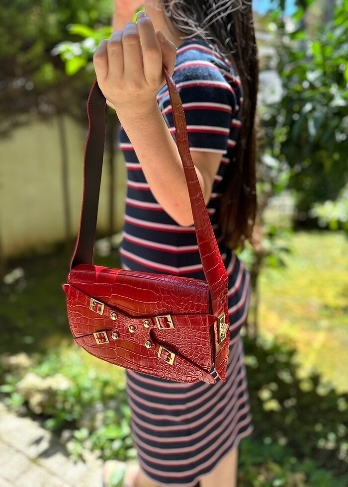 Kırmızı bayan çanta - Görsel 2