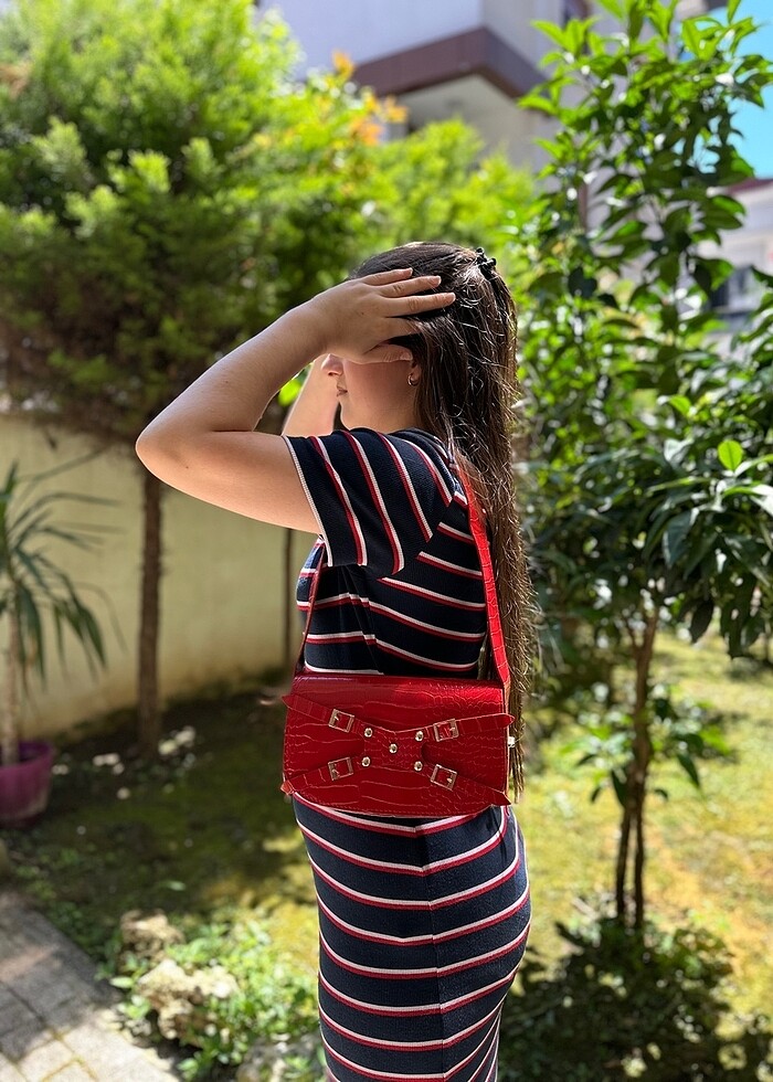 Kırmızı bayan çanta - Görsel 4